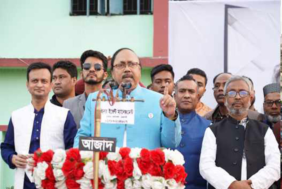 আওয়ামী লীগের মতো বটগাছে বসা কাক-শকুন তাড়ানোর চেষ্টা করছি: লিটন