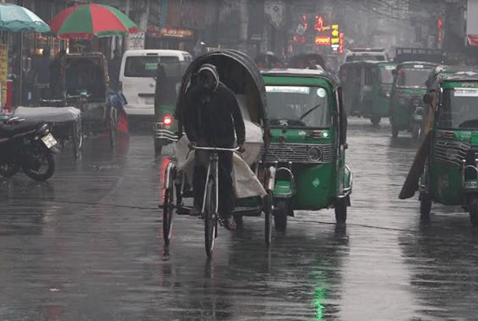 বরিশালে শীতের মধ্যে বৃষ্টি, স্কুল বন্ধ