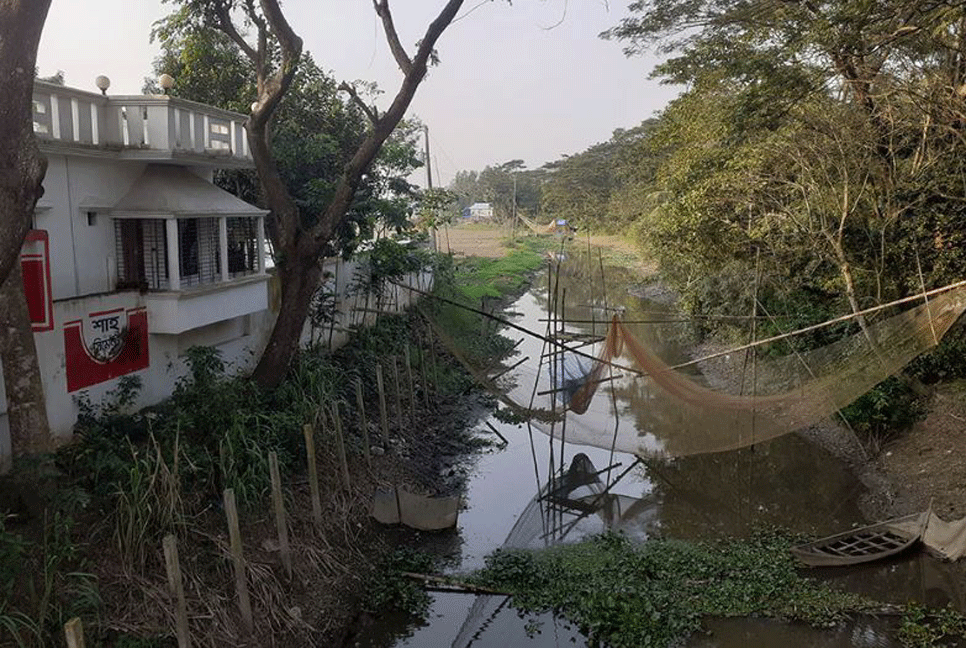 সেচ সংকটে ২০ হাজার বিঘা জমি