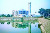দৃষ্টিনন্দন মাদারগঞ্জ মডেল মসজিদ ও ইসলামিক সাংস্কৃতিক কেন্দ্র