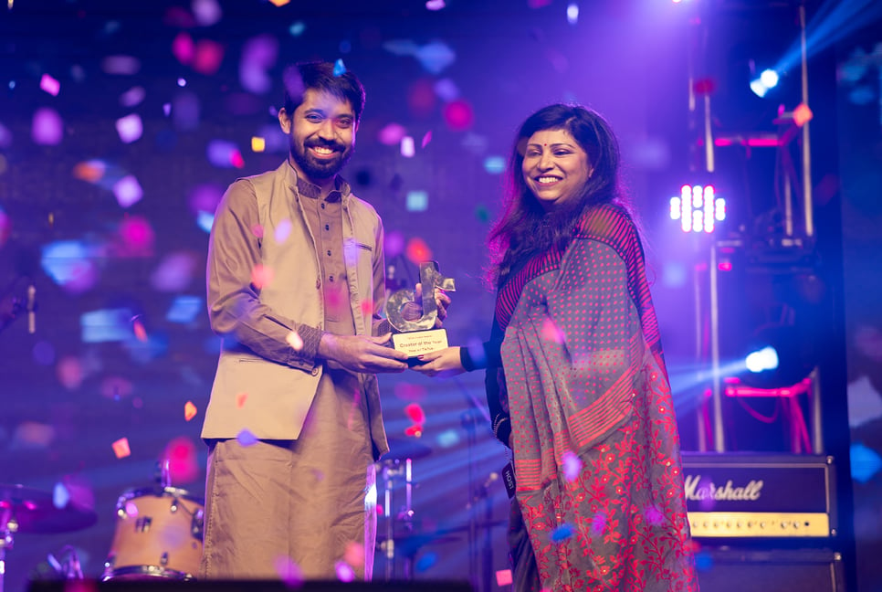 টিকটক ‘ক্রিয়েটর অব দ্য ইয়ার’ অ্যাওয়ার্ড পেলেন আয়মান সাদিক
