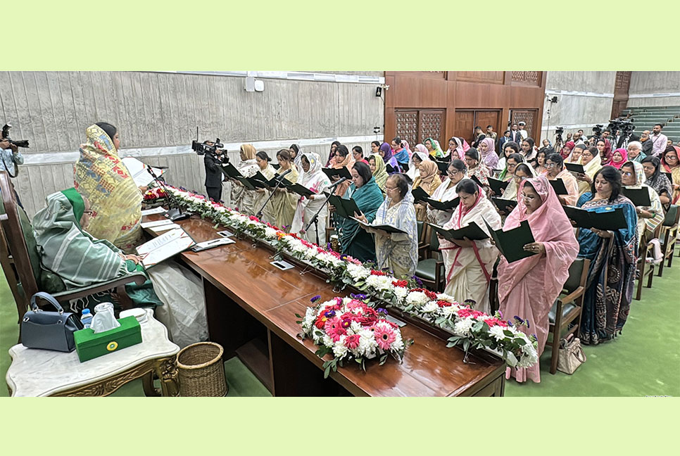 শপথ নিলেন সংরক্ষিত নারী আসনের এমপিরা