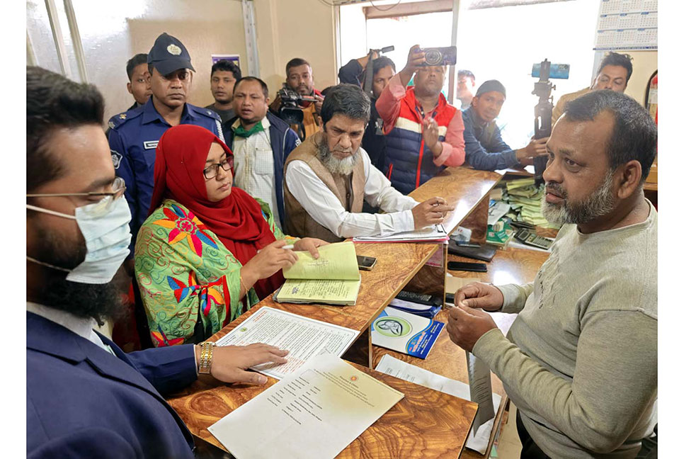 দিনাজপুরে চারটি ক্লিনিক ও 
ডায়াগনস্টিক সেন্টারে অভিযান