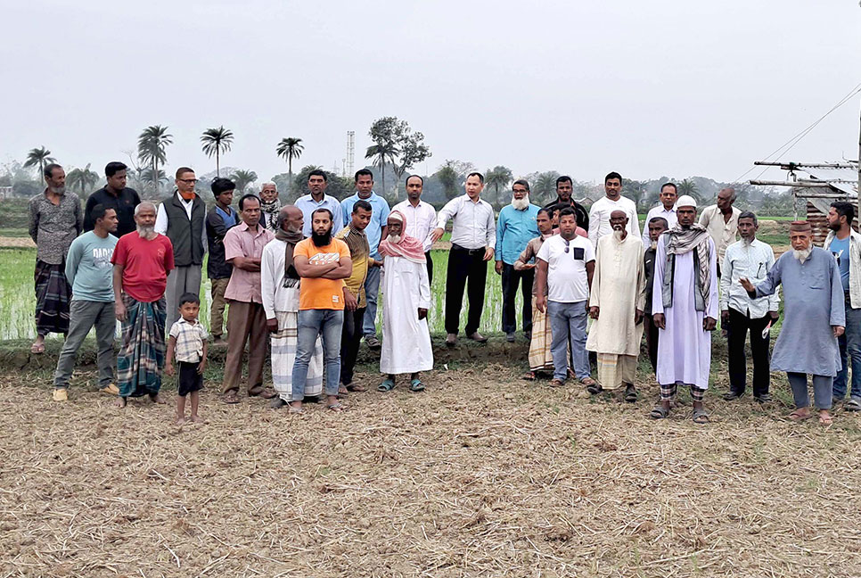 আদমদীঘিতে অনাবাদি ফসলি মাঠ পরিদর্শন