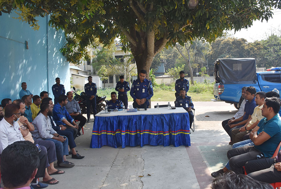 ‘অবৈধ ক্লিনিকের সাথে জড়িত প্রশ্রয়দাতাদের ছাড় নয়’