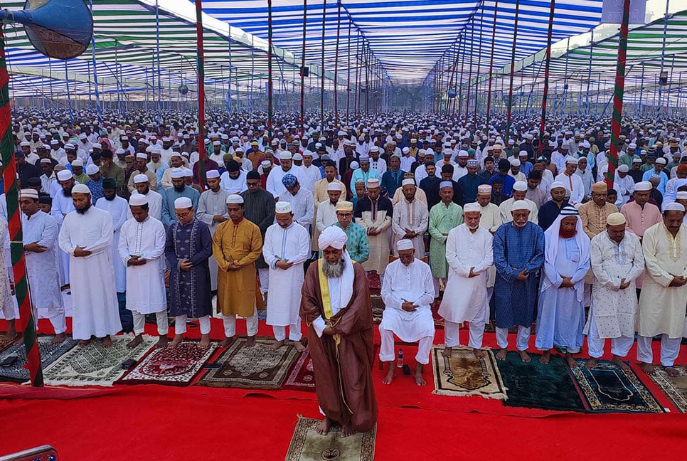 খুলনায় ঈদের প্রধান জামাত সার্কিট হাউস ময়দানে অনুষ্ঠিত