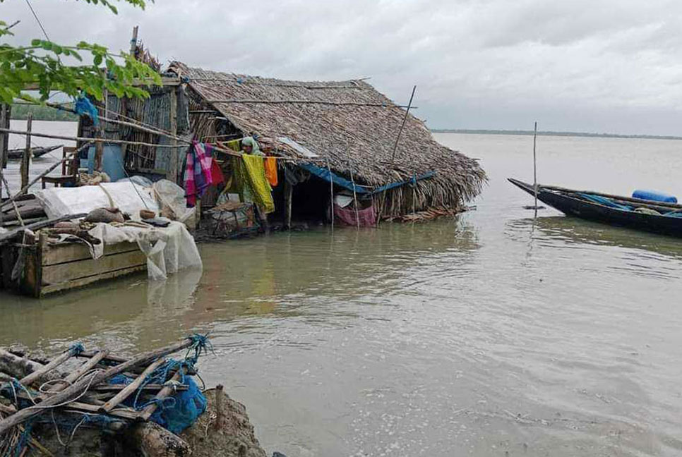 স্থলভাগে এসে দুর্বল রিমাল, উঠিয়ে নেওয়া হল ১০ নম্বর বিপৎসংকেত