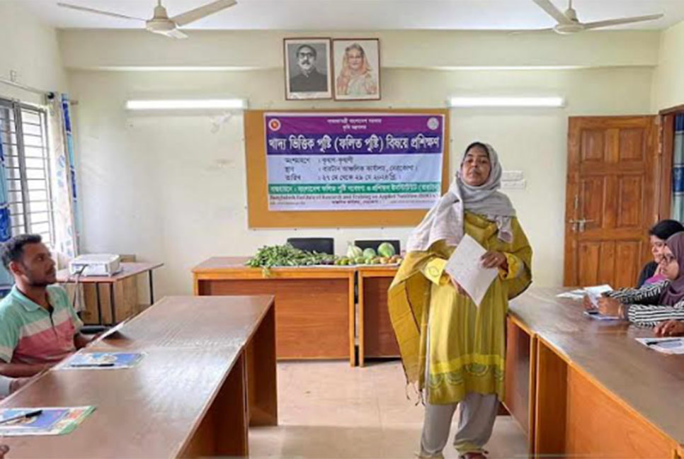 নেত্রকোনায় পুষ্টি সচেতনতা প্রশিক্ষণ