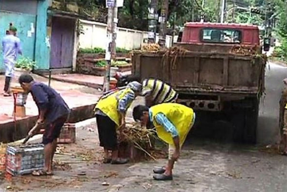 রাজধানীতে কোরবানির পশু বর্জ্য অপসারণে প্রস্তুত সাড়ে ১৯ হাজার কর্মী