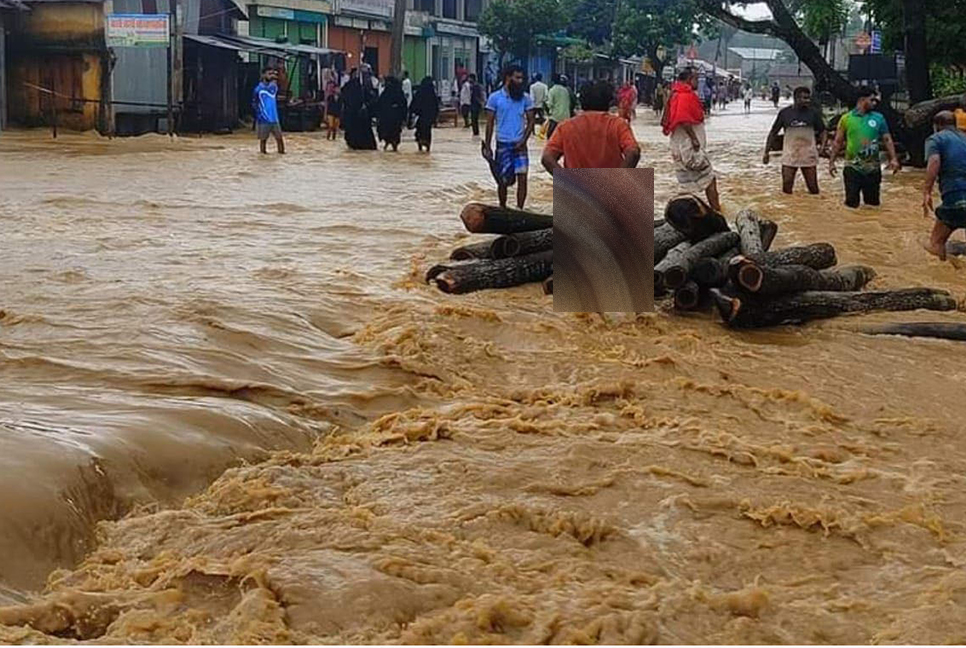 শেরপুরে পাহাড়ি ঢলে বাঁধ ভেঙে বহু গ্রাম প্লাবিত