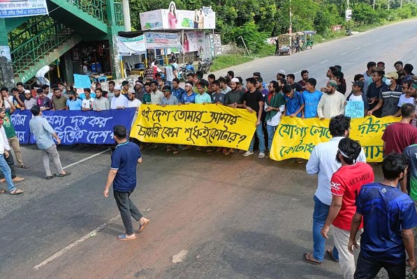 বাংলা ব্লকেড: ঢাকা-আরিচা মহাসড়ক ফের অবরোধ