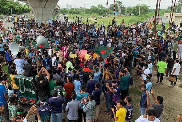 রাজশাহীতে সাড়ে ৪ ঘণ্টার অবরোধে ট্রেনের শিডিউল বিপর্যয়