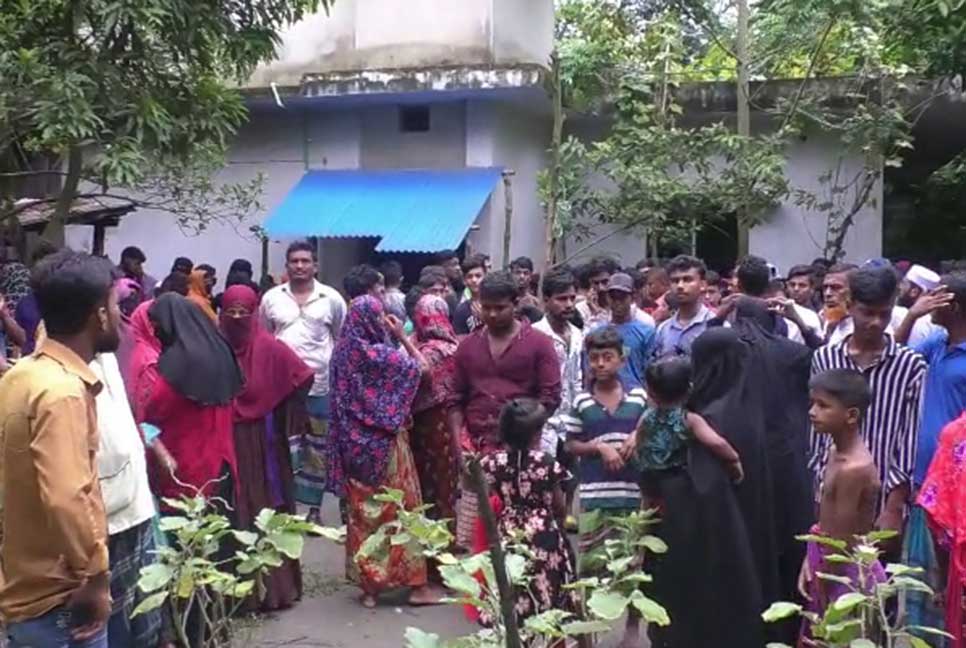 লক্ষ্মীপুরে ডাকাতিকালে হাত-পা বেঁধে প্রবাসীর স্ত্রীকে হত্যা 