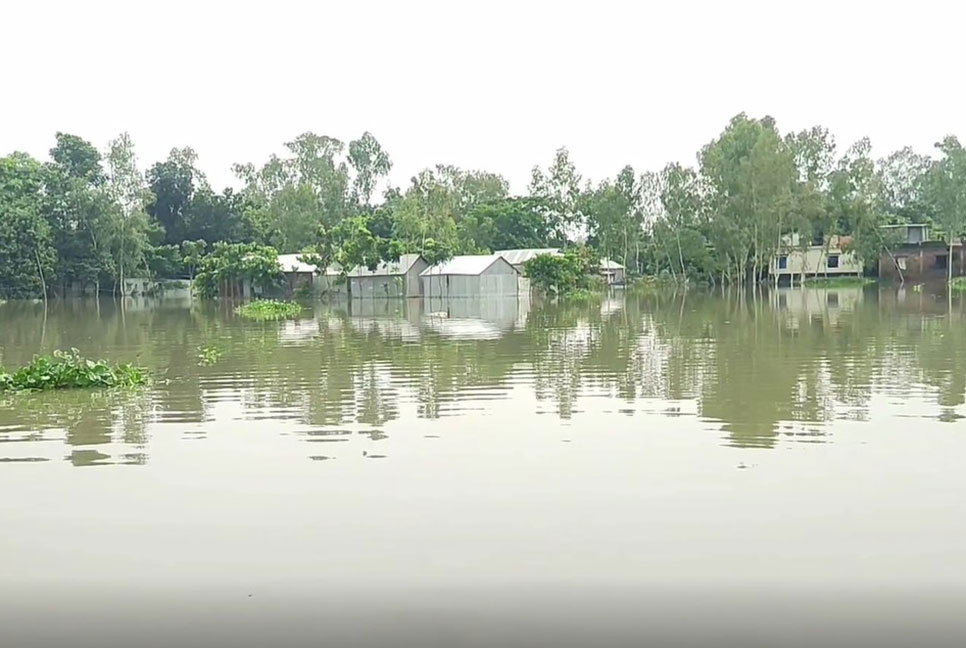 সিরাজগঞ্জে বন্যা পরিস্থিতির অবনতি