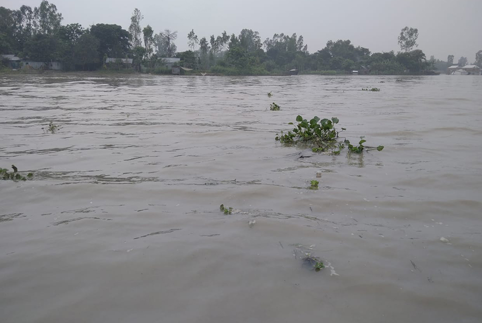 গাইবান্ধায় বন্যা পরিস্থিতির অবনতি