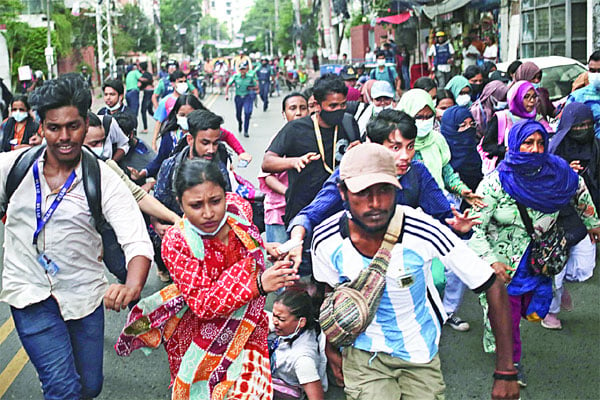 ফের বিক্ষোভ চেষ্টা সংঘর্ষ