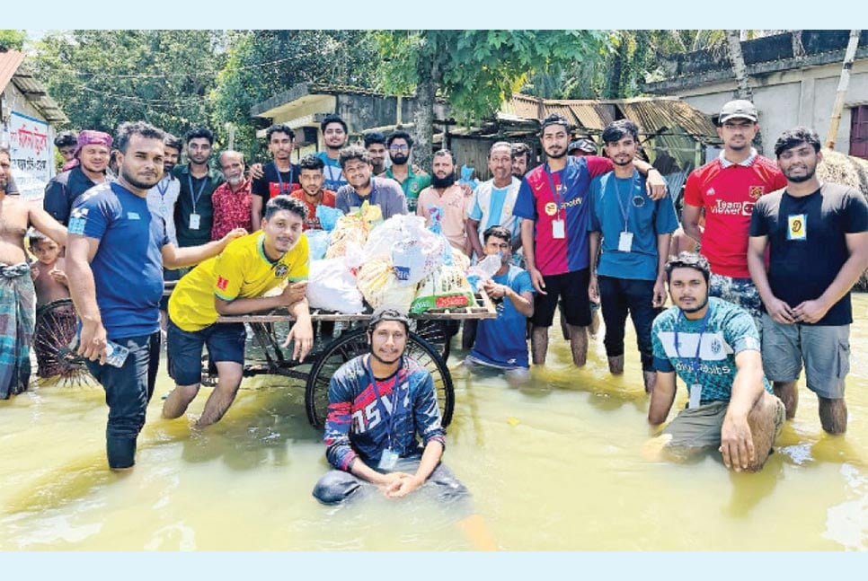 চৌদ্দগ্রামে খাদ্য সহায়তা পেল তিন শতাধিক পরিবার