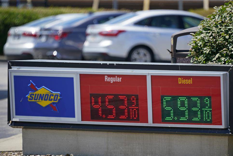 US inflation likely to stay high even as gas prices fall