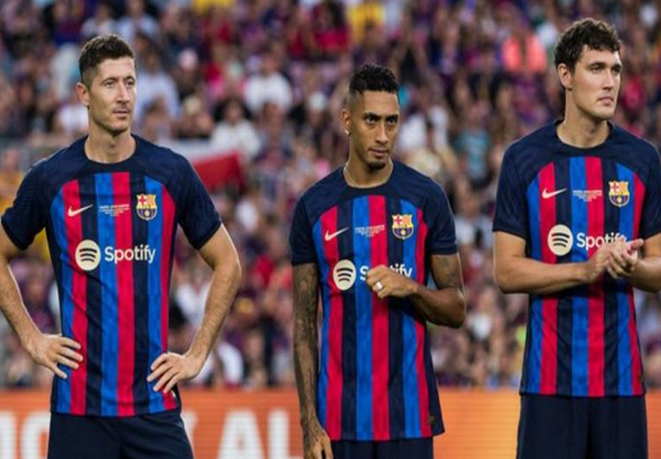 Barcelona registers four new signings in time