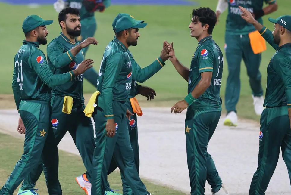 Pakistan beats Hong Kong by 155 runs