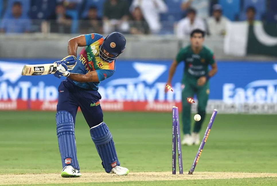 Sri Lanka’s sets target at 171 in the Asia Cup final