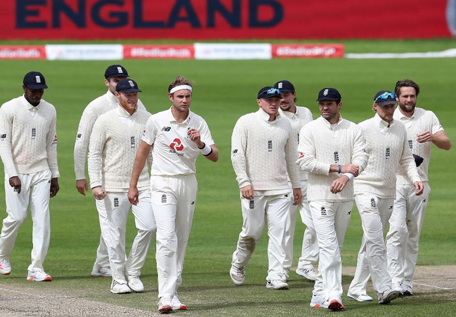 England cricketers arrive for first Pakistan tour since 2017

