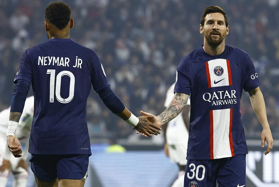 Messi scores in PSG win