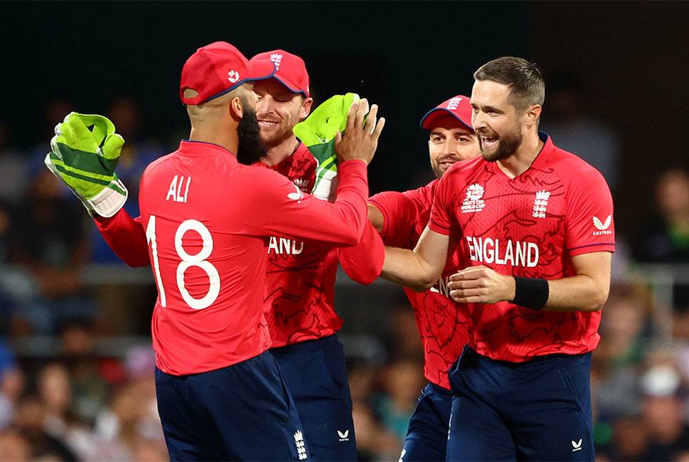 T20 World Cup: England beat New Zealand by 20 runs