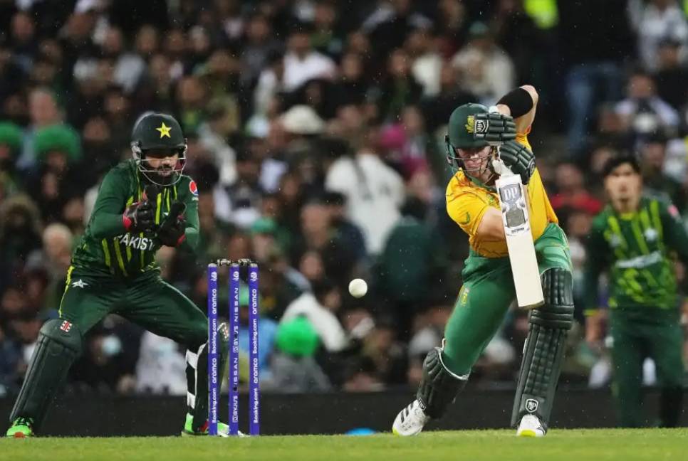 Pakistan beat South Africa by 33 runs