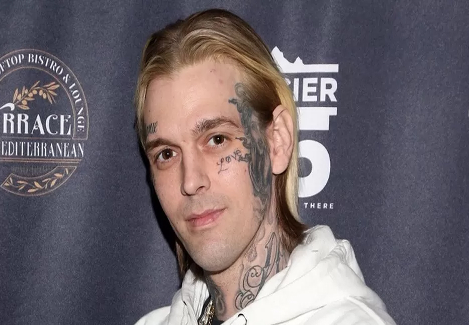 US singer Aaron Carter dies at age of 34 