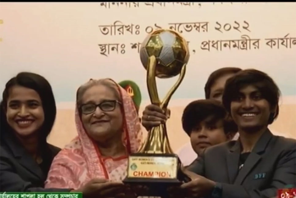 PM felicitated the SAFF winning girls