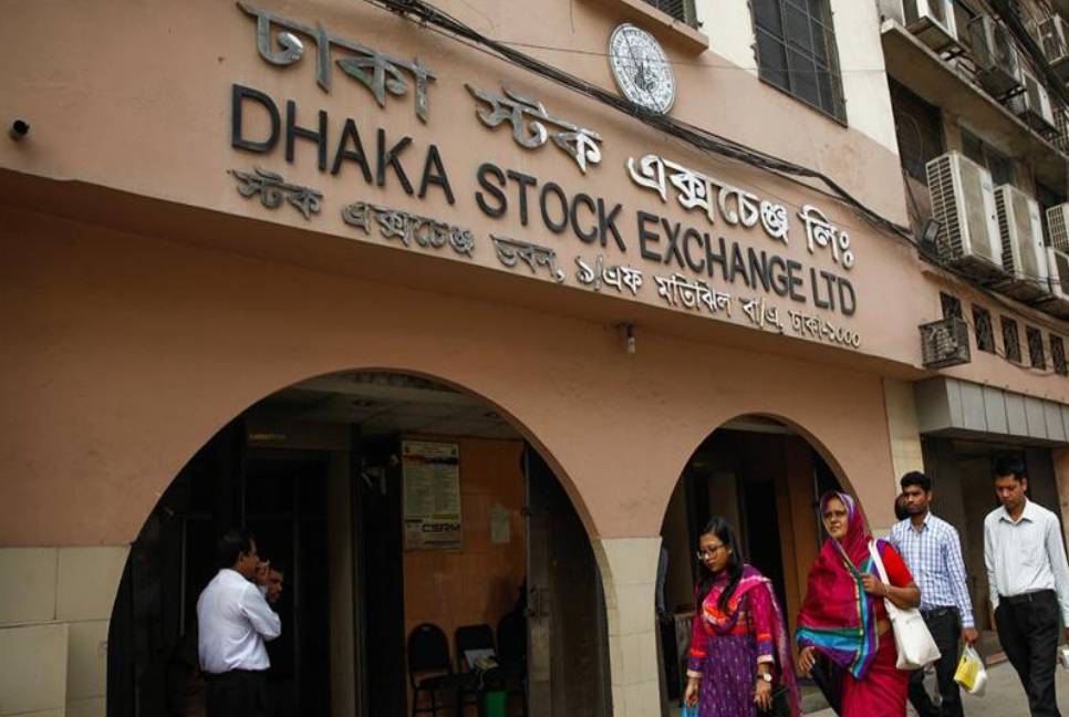 Dhaka stocks end with green on floor price