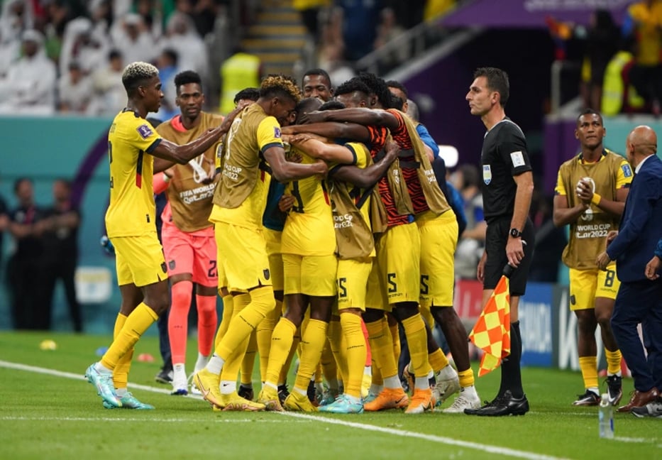 Ecuador beat host Qatar in World Cup opener 

