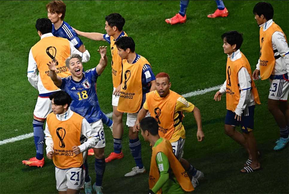 Japan stun favourite Germany