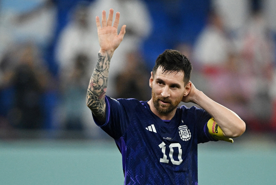 Argentina try to avoid Australia upset to keep Messi's dream alive