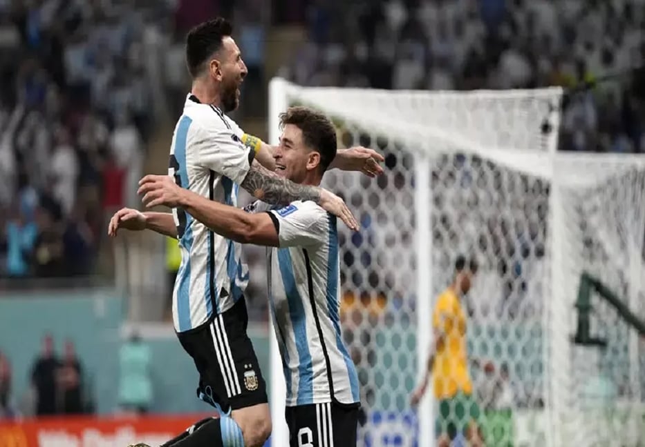 Magical Messi takes Argentina to quarterfinals