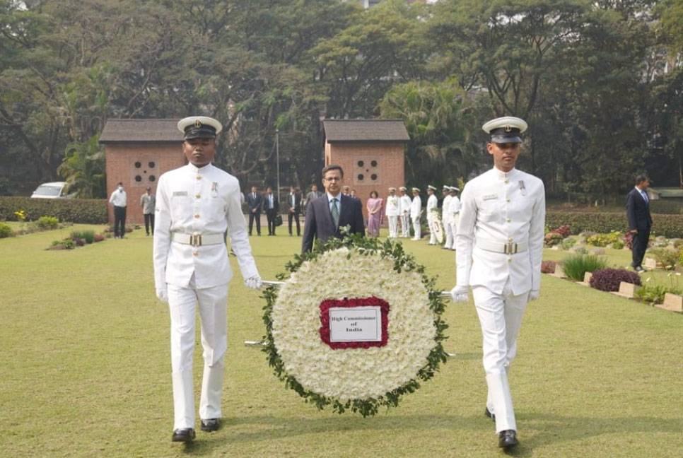 Indian envoy visits War Cemetery in Ctg