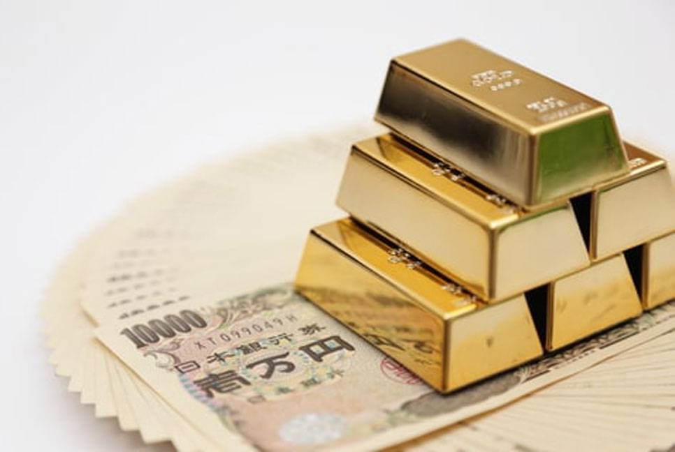 Gold prices hit record high in Japan