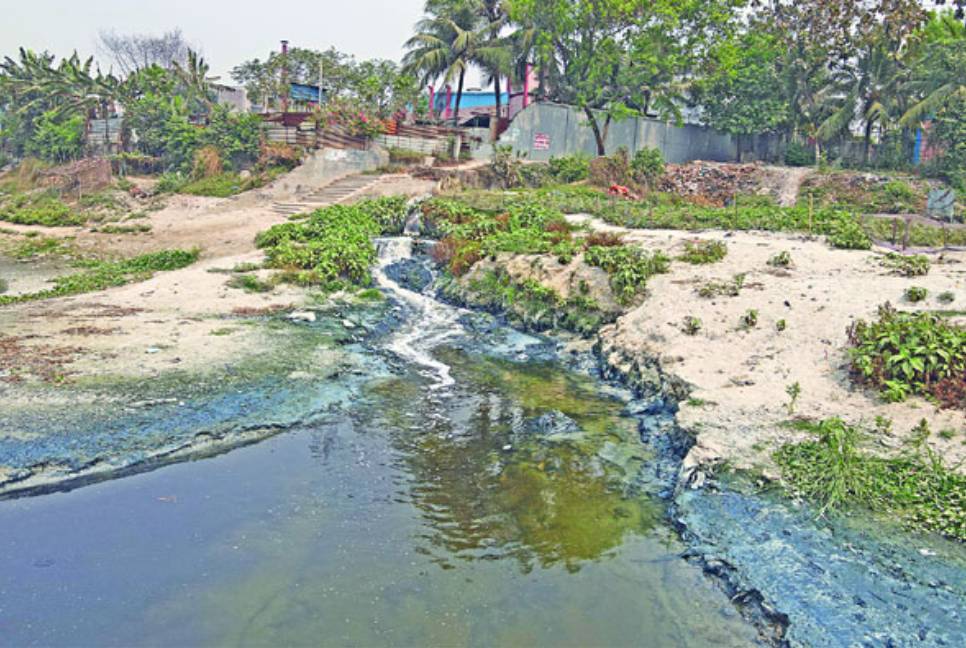 Four rivers of Dhaka under threat
