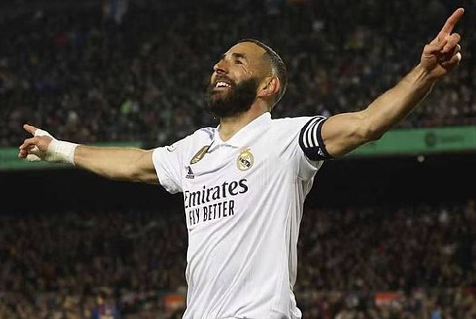 Benzema hits treble as 'complete' Madrid smash Barca