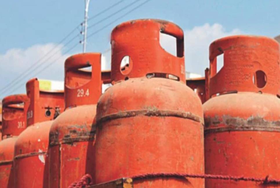 12-kg LPG price goes up by Tk 57