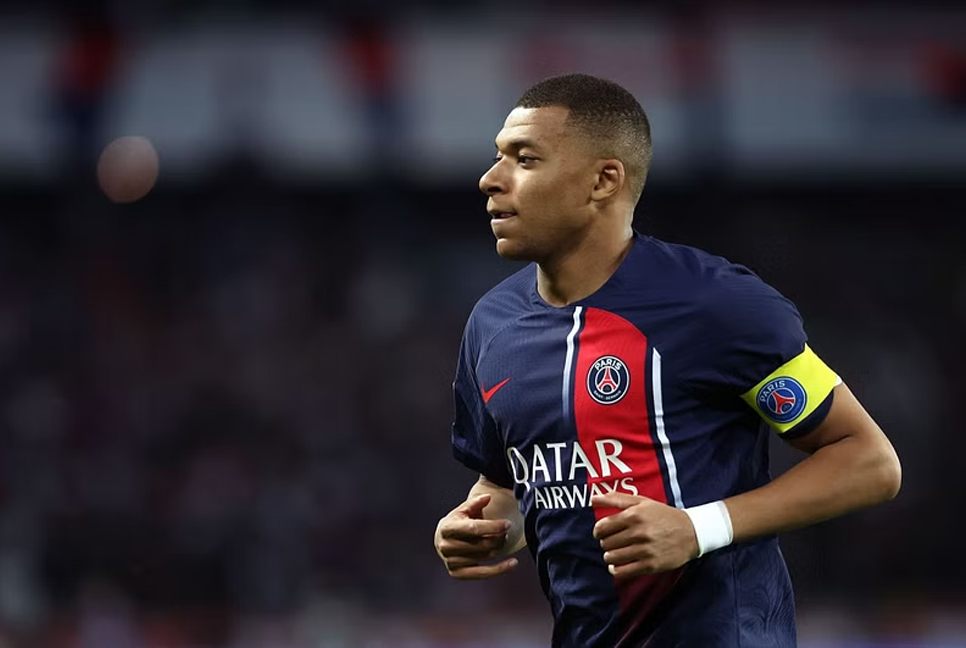 Mbappe out of PSG's league opener