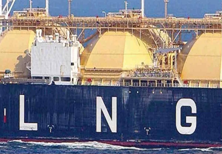Govt to import 2 LNG cargoes from int’l spot market