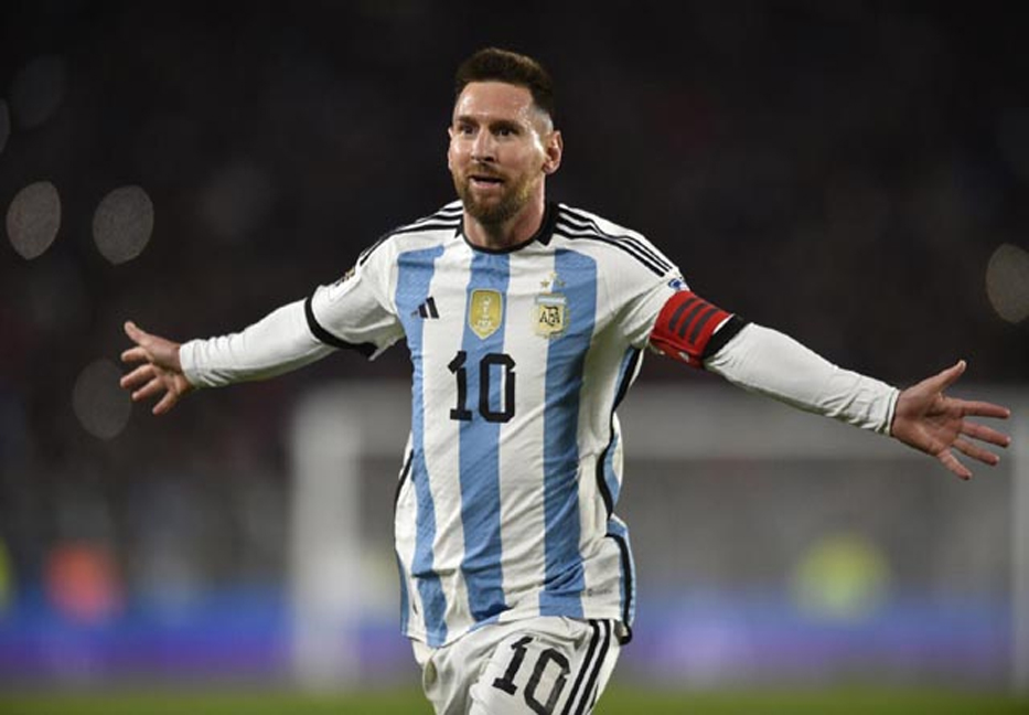 Messi scores as Argentina starts World Cup qualifying round with a win 