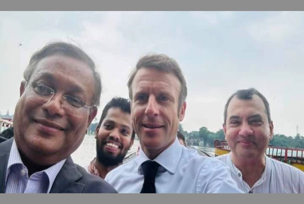 Macron takes boat trip on Turag River 