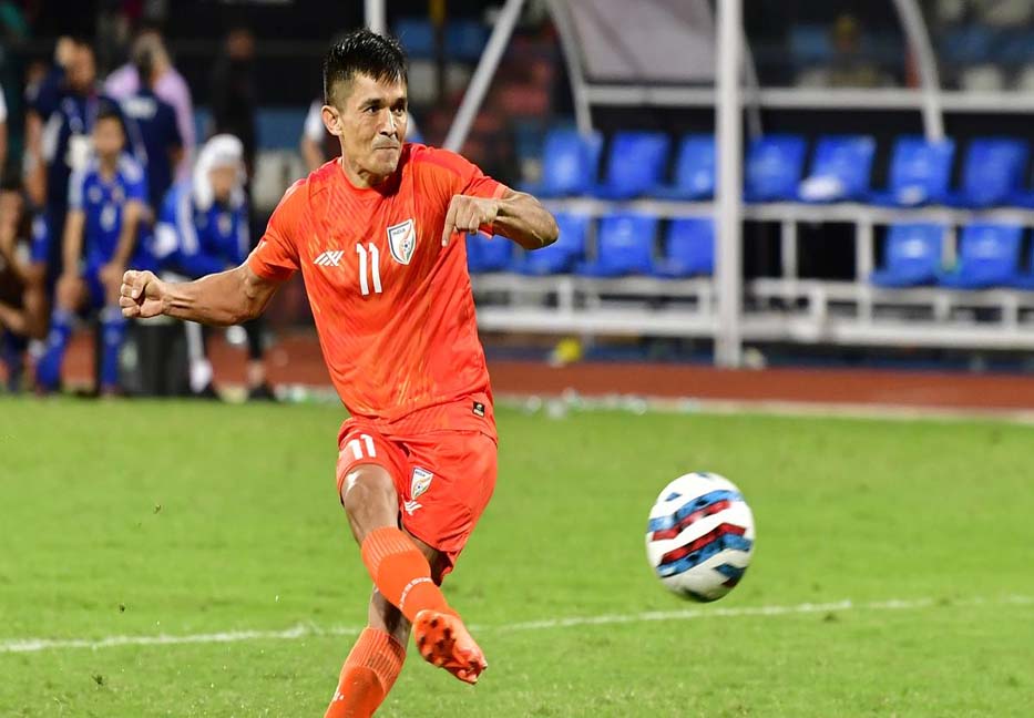Late spot kick goal guides India to eliminate Bangladesh from Asian Games Football