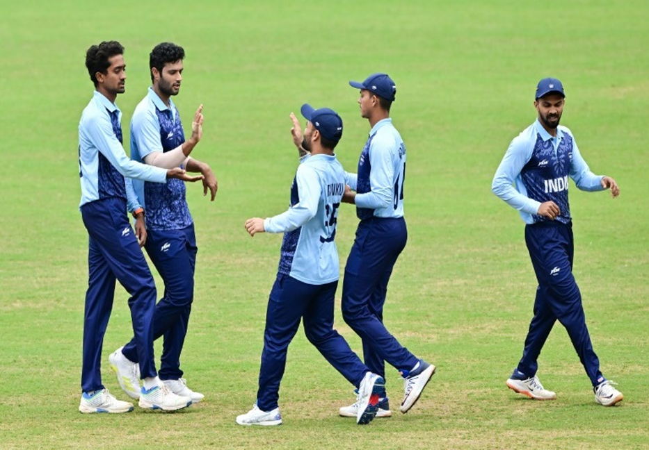 India crush Bangladesh to reach final of Asian Games cricket