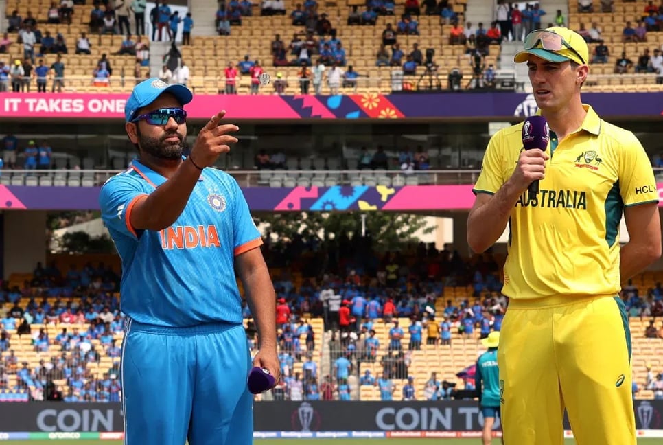 Australia opt to bat against India