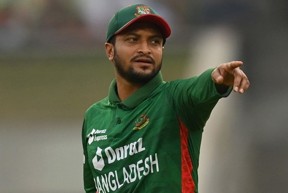 Shakib goes to scan for suspected hamstring injury