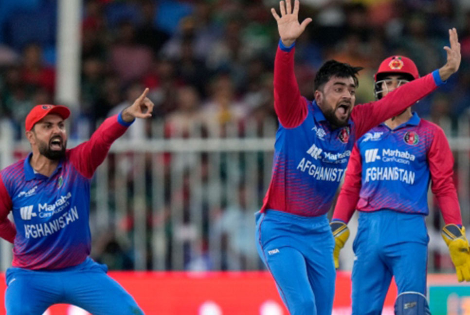 Afghanistan opt to bowl
